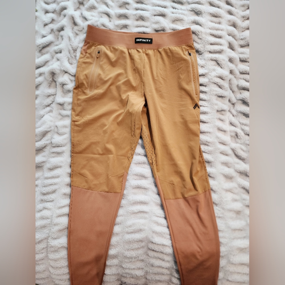Alphalete Infinity Tech Pants (Chestnut)